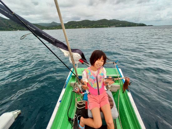【貸切】奄美大島北部伝統「サバニ舟」で船釣り体験　初心者向け・最大3名様の少人数制　＜午前または午後／約2.5～3時間＞ by Maze奄美