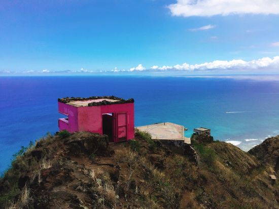 オアフ島西海岸観光ツアー　ホノルル鉄道「Skyline」＋コオリナ散策　絶景ピンクピルボックスまたはオーシャンフロントレストランから選べる＜1日／日本語ガイド＞