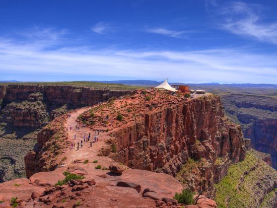 ヘリコプターで行く グランドキャニオン・ウエストリム観光ツアー＜昼食付き／英語ドライバーガイド＞