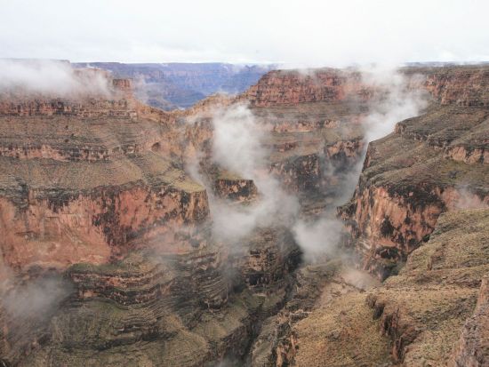 ヘリコプターで行く グランドキャニオン・ウエストリム観光ツアー＜昼食付き／英語ドライバーガイド＞