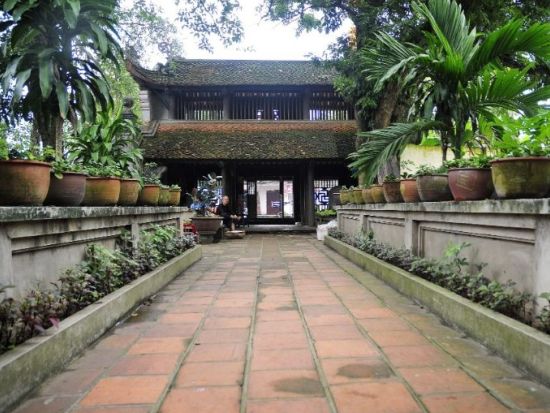 ハノイ市内観光＆シクロ乗車体験ツアー　ドゥンラム村訪問＆ミシュランガイド掲載「SENTE」レストランディナー付きプランあり＜昼食付き／日本語ガイド＞