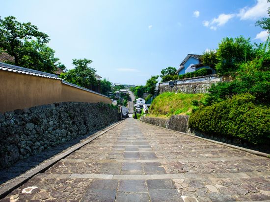 杵築酢屋の坂3-1200x798