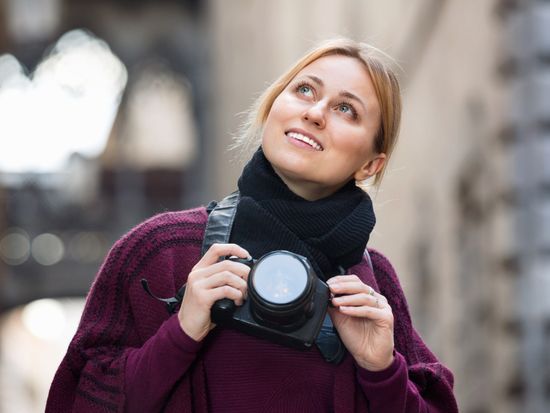 Photographer_Tourist_shutterstock_580838680