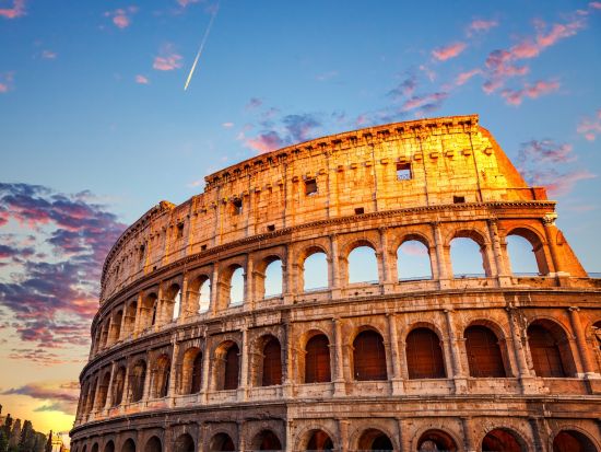 ショッピングなど好きなコースから選べる！ローマ街歩きプライベートツアー　ベテランアシスタントがサポート＜貸切／日本語／午前or午後／ローマ発＞by Mybus