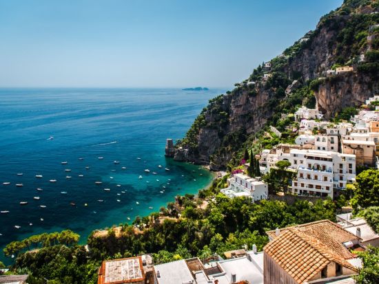 世界遺産アマルフィ＋ポジターノ日帰りツアー リモンチェッロ試飲付 夏季はアマルフィ海岸ボートクルーズも！＜英語／混載／ローマ発＞by City Wonders