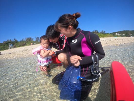 貸切ビーチシュノーケリング入門ツアー  初めて泳ぐ方・泳ぎが苦手な方にオススメ◎丁寧なレクチャーで楽しく泳げるようになろう＜約2時間半～3時間／座間味島＞