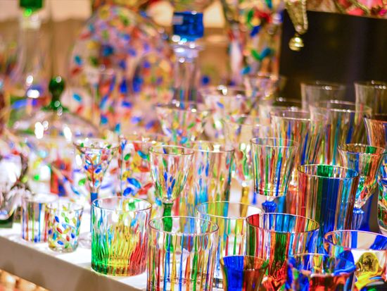 Italy_Venice_Venetian glass_pixta_85699666_M