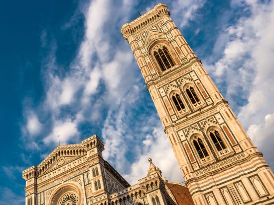 Cathedral_Giotto Campanile_shutterstock_1019619976