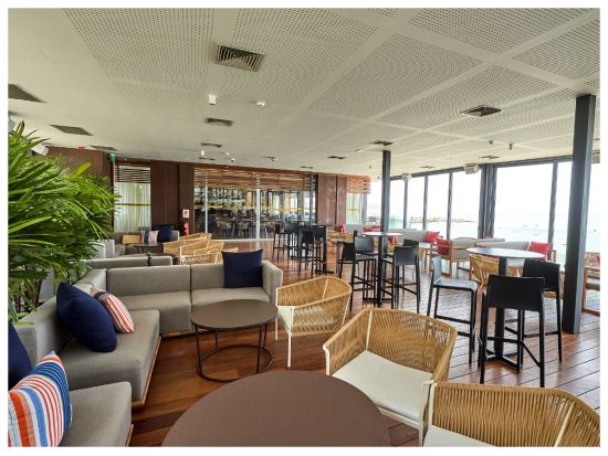 ペルーの伝統料理「ティラディート」と伝統カクテル「ピスコサワー」実演！選べる3コースランチ付き＜混載／英語ガイド／リマ発＞