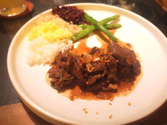 サフロン「Saffron」食事券＆事前予約サービス　バンヤンツリー52階のレストランでタイ料理5コースディナー ＜MRTルンピニ駅またはBTSサラデーン駅＞