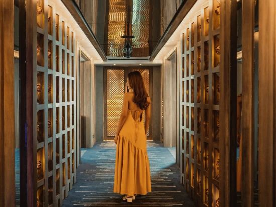 サフロン「Saffron」食事券＆事前予約サービス　バンヤンツリー52階のレストランでタイ料理5コースディナー ＜MRTルンピニ駅またはBTSサラデーン駅＞