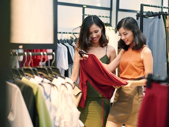 Generic_shopping_girls_shutterstock_713560786