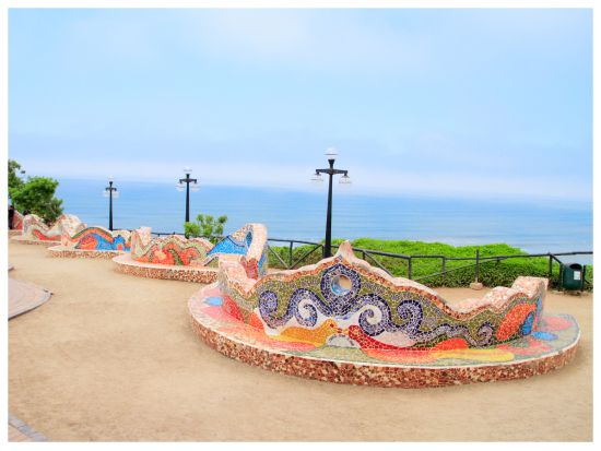 世界遺産リマ歴史地区プライベート観光ツアー！恋人たちの公園にもご案内＜3時間／貸切／日本語or英語ガイド／リマ発＞