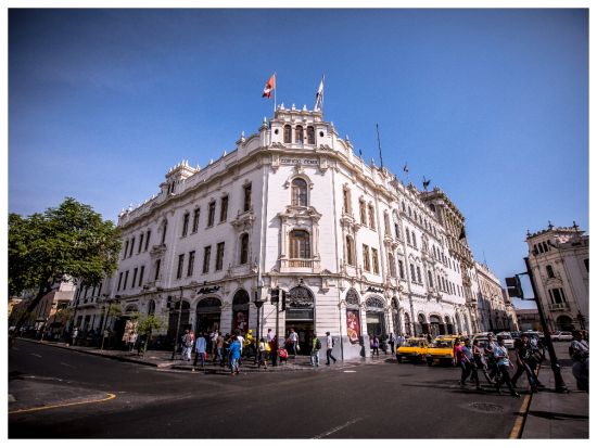 世界遺産リマ歴史地区プライベート観光ツアー！恋人たちの公園にもご案内＜3時間／貸切／日本語or英語ガイド／リマ発＞