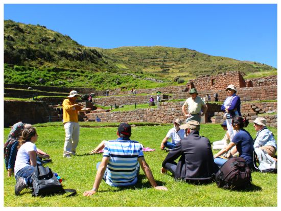 サウスバレー半日ツアー！ティポン遺跡 + ピキリャクタ + アンダワイリャス＜英語ガイド／送迎付き／クスコ発着＞