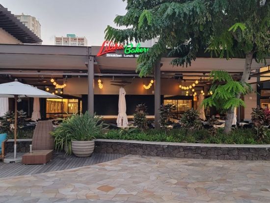 リリハ・ベーカリー　食事券＆事前予約　人気の老舗ベーカリー＆レストランでアメリカンスタイルのランチプラン＜昼食／ワイキキ店・アラモアナ店＞