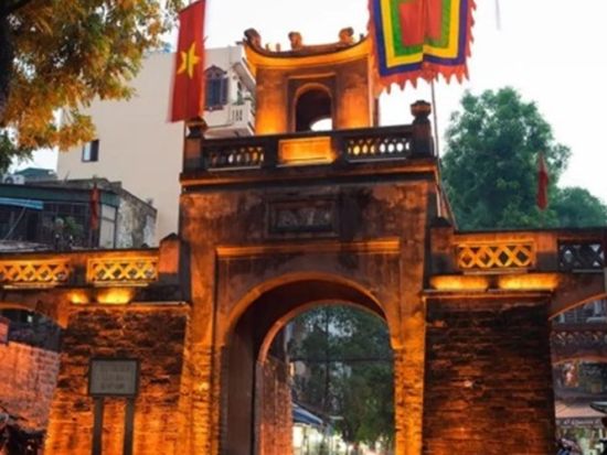 ハノイフォトジェニックツアー　トレインストリート＆東河門＆ロンビエン橋　クアンフーカウ村立寄り&The East Tonkinディナープランあり＜日本語ガイド＞