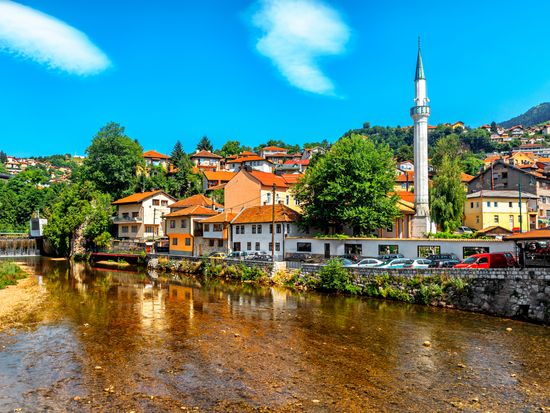 Herzegovina_Sarajevo_shutterstock_1089483545