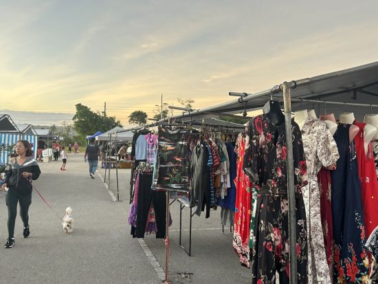 デデドの朝市シャトルチケット　週末の早朝に開催されるファーマーズマーケットでお買い物＜土曜日限定／スマートフォンでEチケット取得＞ 