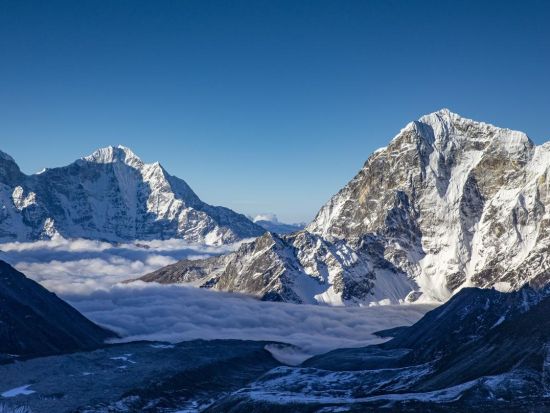 【13泊14日】エベレスト・ベースキャンプ トレッキングツアー ＜朝食付き／英語または日本語ガイド／トリブバン国際空港発着＞