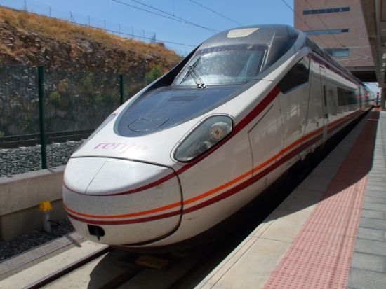 世界遺産トレド 半日観光ツアー　日本語ガイドと高速鉄道で行く！旧市街散策＋トレド大聖堂入場＋サント・トメ教会入場＜貸切／午前／マドリード発＞