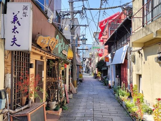 別府路地裏ウォーキングツアー ディープな別府駅周辺の路地裏を地元の名物ガイドがご案内＜別府／2時間＞