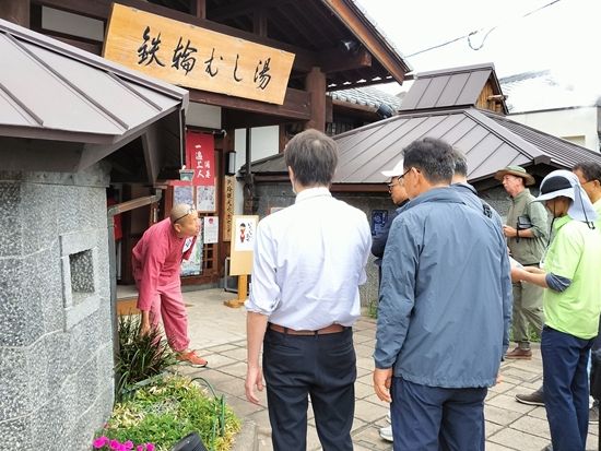 【雨の日もオススメ】鉄輪ゆけむりウォーキングツアー  湯けむりが漂う路地を地元の名物ガイドがご案内＜別府／1時間＞
