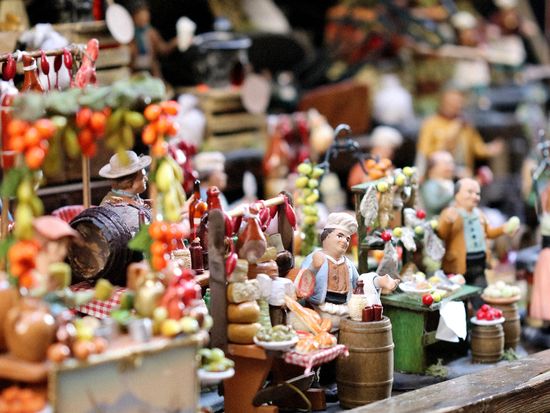 Personaggi presepe a Napoli_AdobeStock_276373203