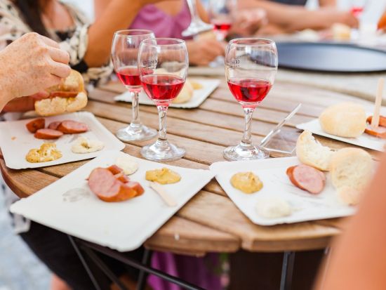 スロベニアの食文化を体験！リュブリャナ観光&グルメウォーキングツアー＜リュブリャナ発／英語＞