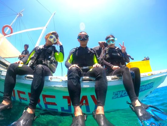 ファンダイビング マクタン島周辺または離島（ヒルトゥガン、オランゴ、ナルスアン島）＜ボート／2ダイブ＞by オールブルー