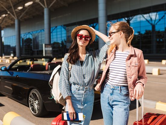 Airport_AdobeStock_217889833