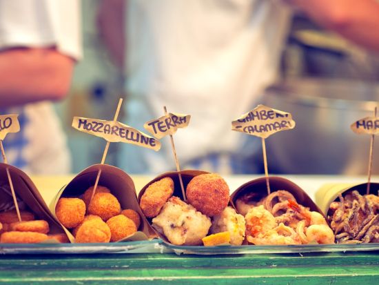 ナポリ街歩き＆ストリートフードツアー＜午後／約3時間／英語ガイド＞