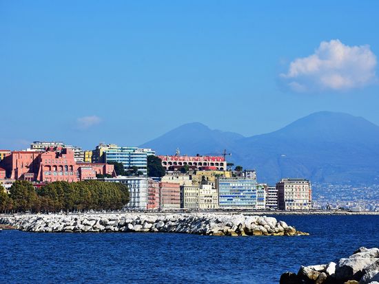 Italy_Naples_Santa Lucia_shutterstock_779914429