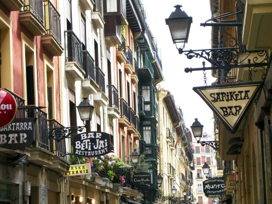 サン・セバスチャン観光＆バル体験　ピンチョス＆ドリンク付き＜午前or午後／英語ガイド／2時間／サン・セバスチャン発＞