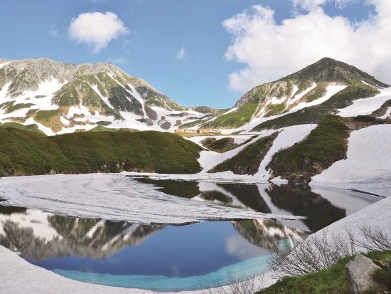 金沢発着日帰りバスツアー 立山雪の大谷ウォークじっくり散策約2時間滞在  圧巻の雪壁を楽しむ冬の絶景ルート お弁当付＜4～6月／1日＞