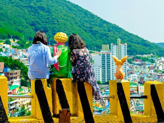 釜山市内フォトジェニック観光ツアー　甘川文化村や海雲台スカイカプセルなど人気スポット巡り ＜ナッチポックン付き／日本語ガイド／ホテルお迎え＞
