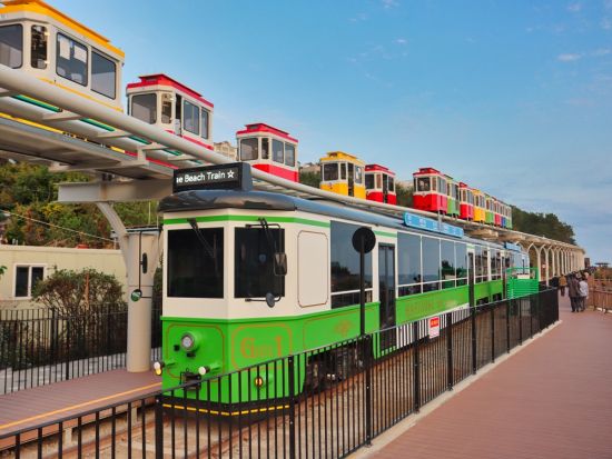 釜山市内フォトジェニック観光ツアー　甘川文化村や海雲台スカイカプセルなど人気スポット巡り ＜ナッチポックン付き／日本語ガイド／ホテルお迎え＞