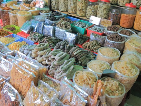 Ho Chi Minh_Cho Binh Tay Market_shutterstock