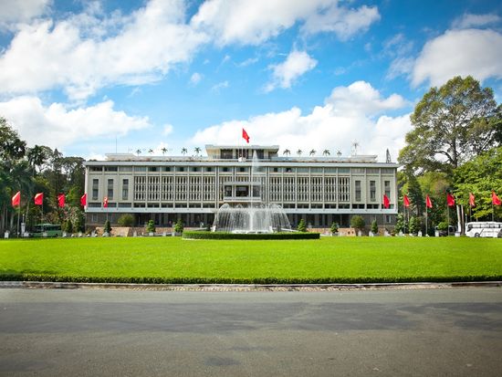 Ho Chi Minh_Reunification Palace_shutterstock