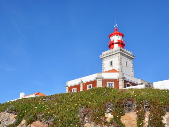 世界遺産シントラ＆ロカ岬 半日ツアー　シントラ宮殿入場付き＜貸切／午前または午後／日本語ガイド＞by Mybus