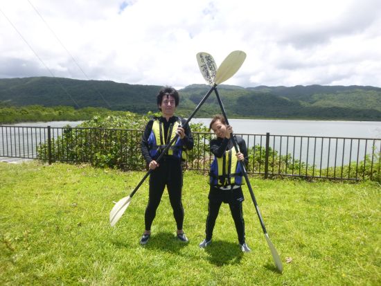 マングローブカヌー＋ピナイサーラの滝トレッキング 滝上からの雄大な景色や滝つぼから見る大迫力の滝　西表の大自然を満喫！＜昼食付／上原地区無料送迎／西表島＞