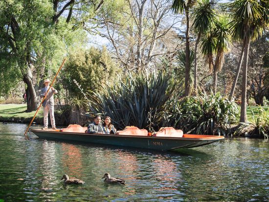 クライストチャーチでパンティング　エイボン川を小船で優雅に水上散策！の写真5