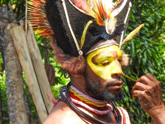 フリ族ウィッグマンを訪ねる　半日観光ツアー＜英語ガイド／ゴロカ発＞