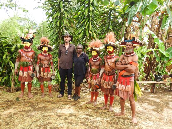 フリ族ウィッグマンを訪ねる　半日観光ツアー＜英語ガイド／ゴロカ発＞