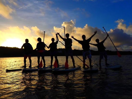 サンライズSUP or カヌーツアー 朝から爽やか感動体験！大自然を感じながら朝日を眺めよう＜約2時間市街地送迎可／石垣島発＞