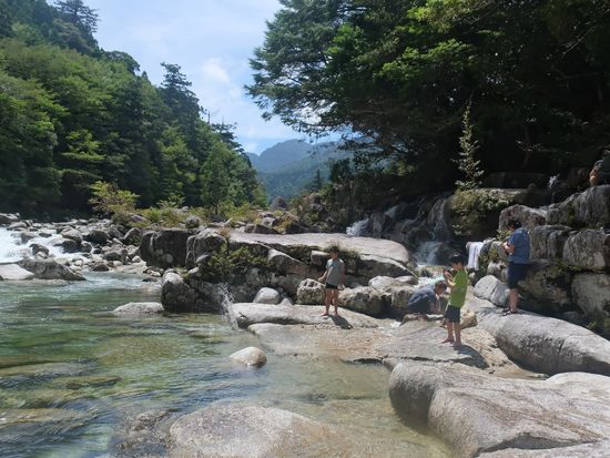 6ztKTpowlz2siaCvC5KGZchZQ6FXbMha