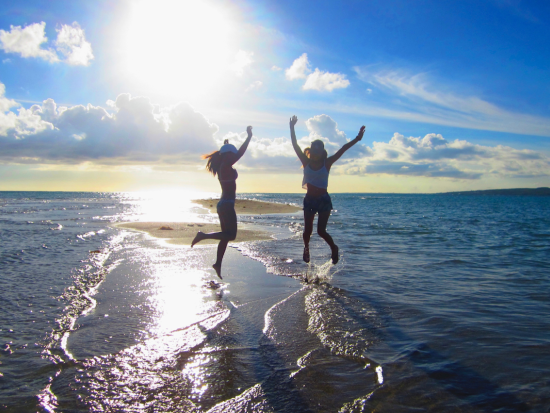 幻の島「ユニの浜」上陸カヤックツアー 360°海に囲まれた絶景ビューを堪能！＜中級者向け／午前・午後／2時間／3歳から参加OK／宮古島＞