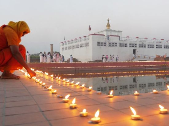 【2泊3日】ブッダの聖地ルンビニへ！往復車利用　全日程3つ星ホテル利用＜選べる日本語or英語ガイド／カトマンズ発＞