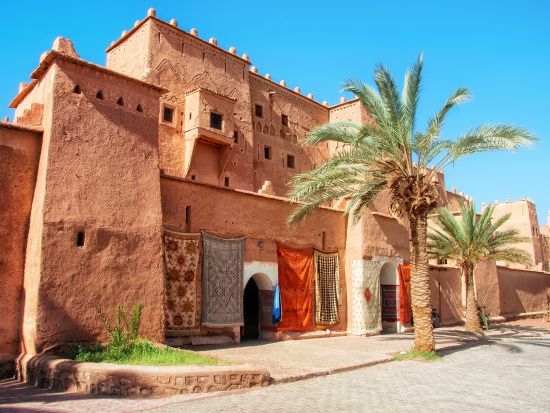 世界遺産アイト・ベン・ハッドゥ1日ツアー！ワルザザートのカスバ＆映画スタジオ見学付き＜昼食付きプランあり／英語ガイド／マラケシュ発＞