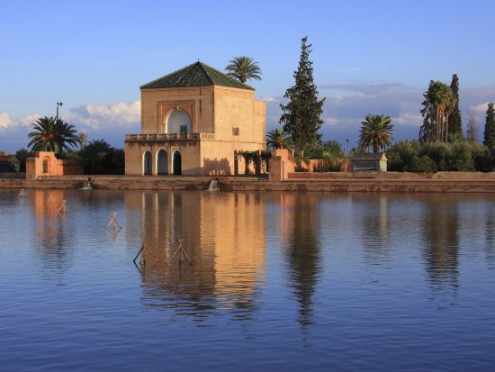 イヴ・サンローランが愛したマジョレル庭園を訪問 マラケシュ半日観光ツアー＜英語／送迎付き／マラケシュ発＞